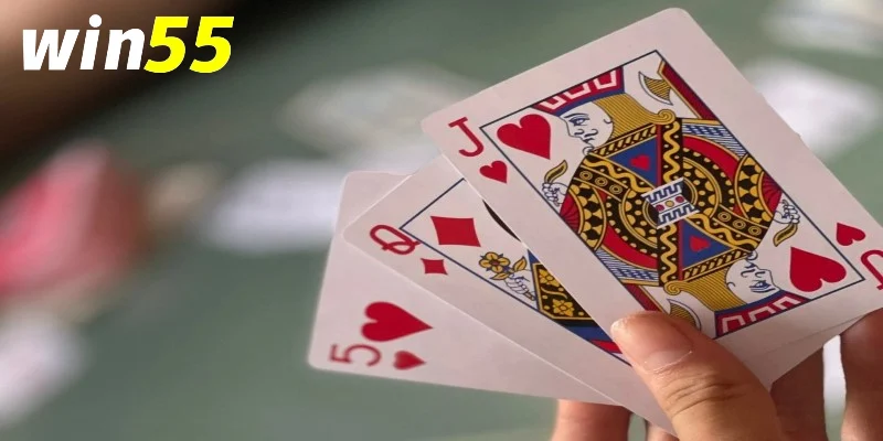 Mẹo xì dách hiệu quả Win55: Những nguyên tắc đáng nhớ 3 Biết khi nào nên rút thêm